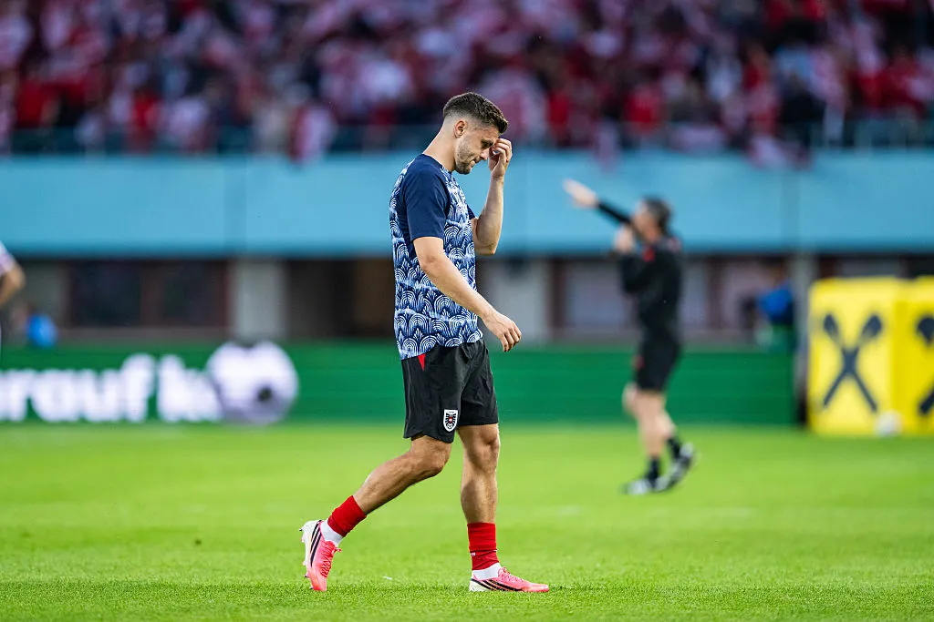 Christoph Baumgartner se lesionó en el calentamiento del partido con Túnez. (Photo by Christian Bruna/Getty Images)