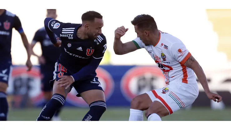 Cañete que jugó en la U, ahora destaca en el Showbol