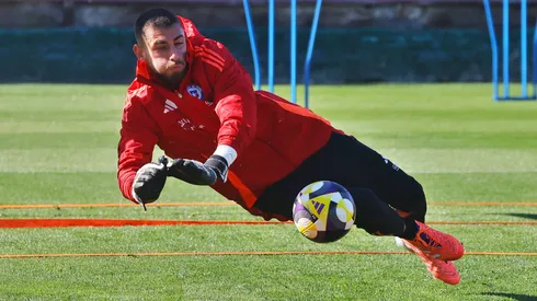 Thomas Gillier pelea por ser el arquero titular de la Selección Chilena.