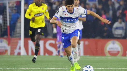 Futbol, Universidad Catolica vs Barcelona SC. Copa Libertadores 2026. El jugador de Universidad Catolica Justo Giani es fotografiado durante el partido de la fecha 5 del grupo D de la Copa Libertadores contra Barcelona SC disputado en el estadio Claro Arena de Santiago, Chile. 21/05/2026 Jonnathan Oyarzun/Photosport Football, Universidad Catolica vs Barcelona SC. 2026 Copa Libertadores Championship. Universidad Catolica player Justo Giani is pictured during the Copa Libertadores, group D fiveth turn match against Barcelona SC at Claro Arena in Santiago, Chile. 21/05/2026 Jonnathan Oyarzun/Photosport
