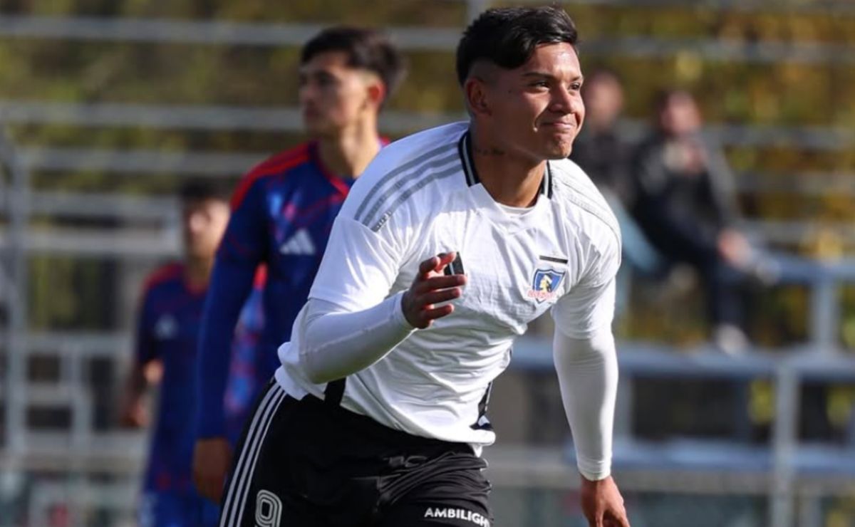 Jerall Astudillo brilla en Colo Colo: de anotarle a la U en el Superclásico Sub 20 al primer equipo