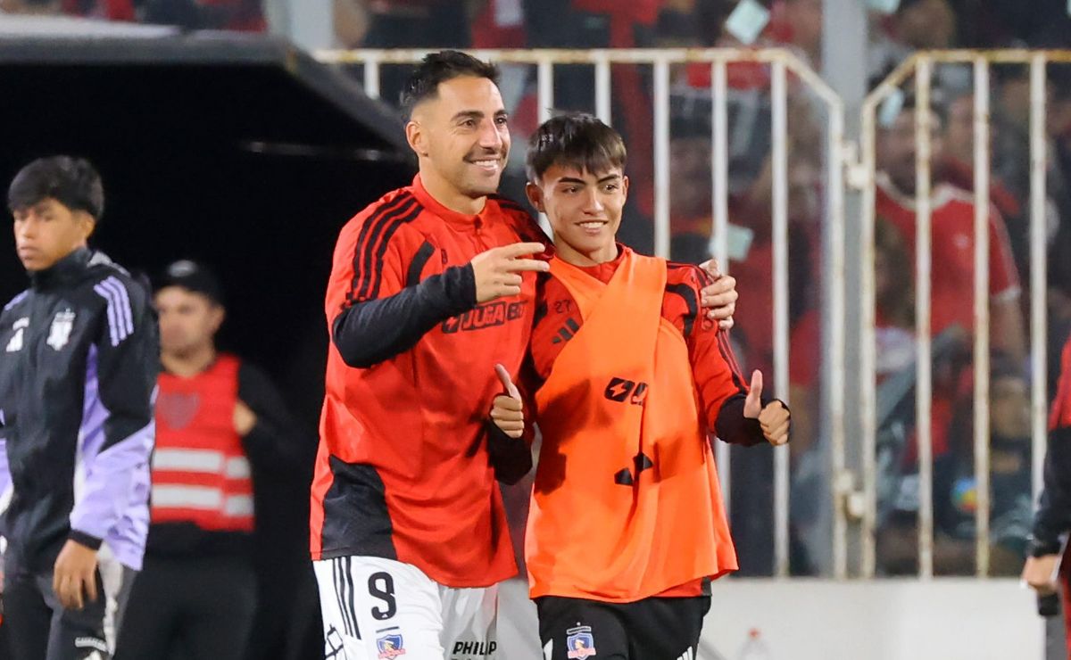 Javier Correa sorprendido con la grandeza de Colo Colo: “Llego al hospital y piden una foto”