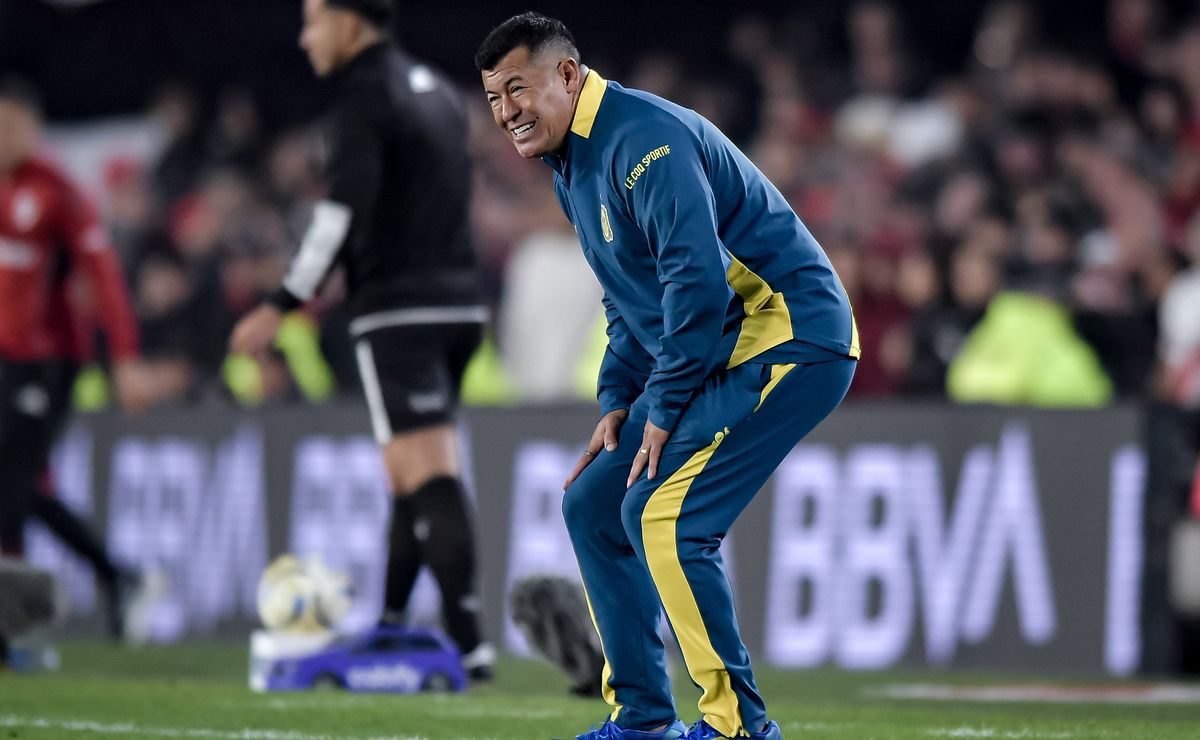 Jorge Almirón fue despedido sorpresivamente en Rosario Central: Vicente Pizarro queda sin DT