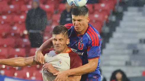 Refuerzo cortado de la U asoma como refuerzo de Olimpia de Paraguay.