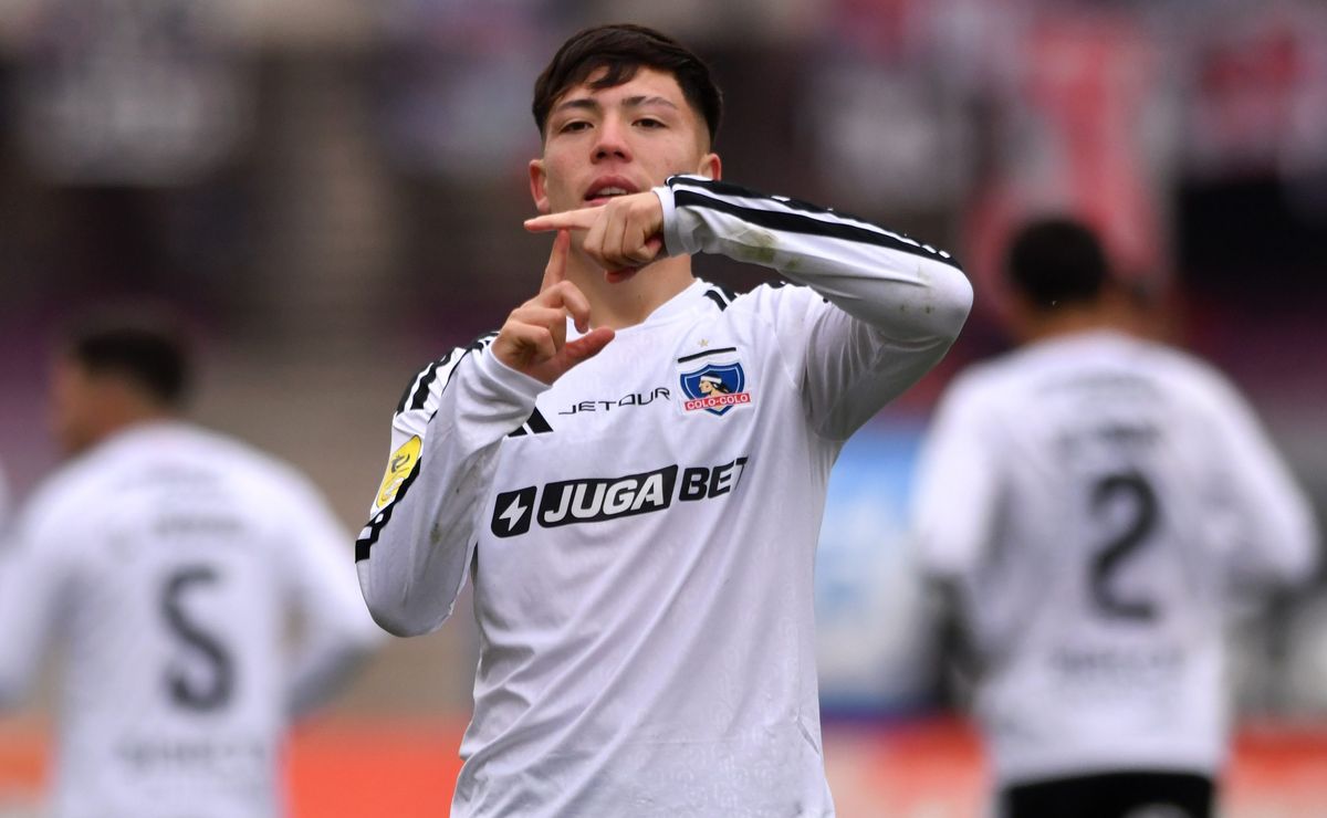 Leandro Hernández explica la clave de su momento en Colo Colo: “Trabajar y enfocarme”