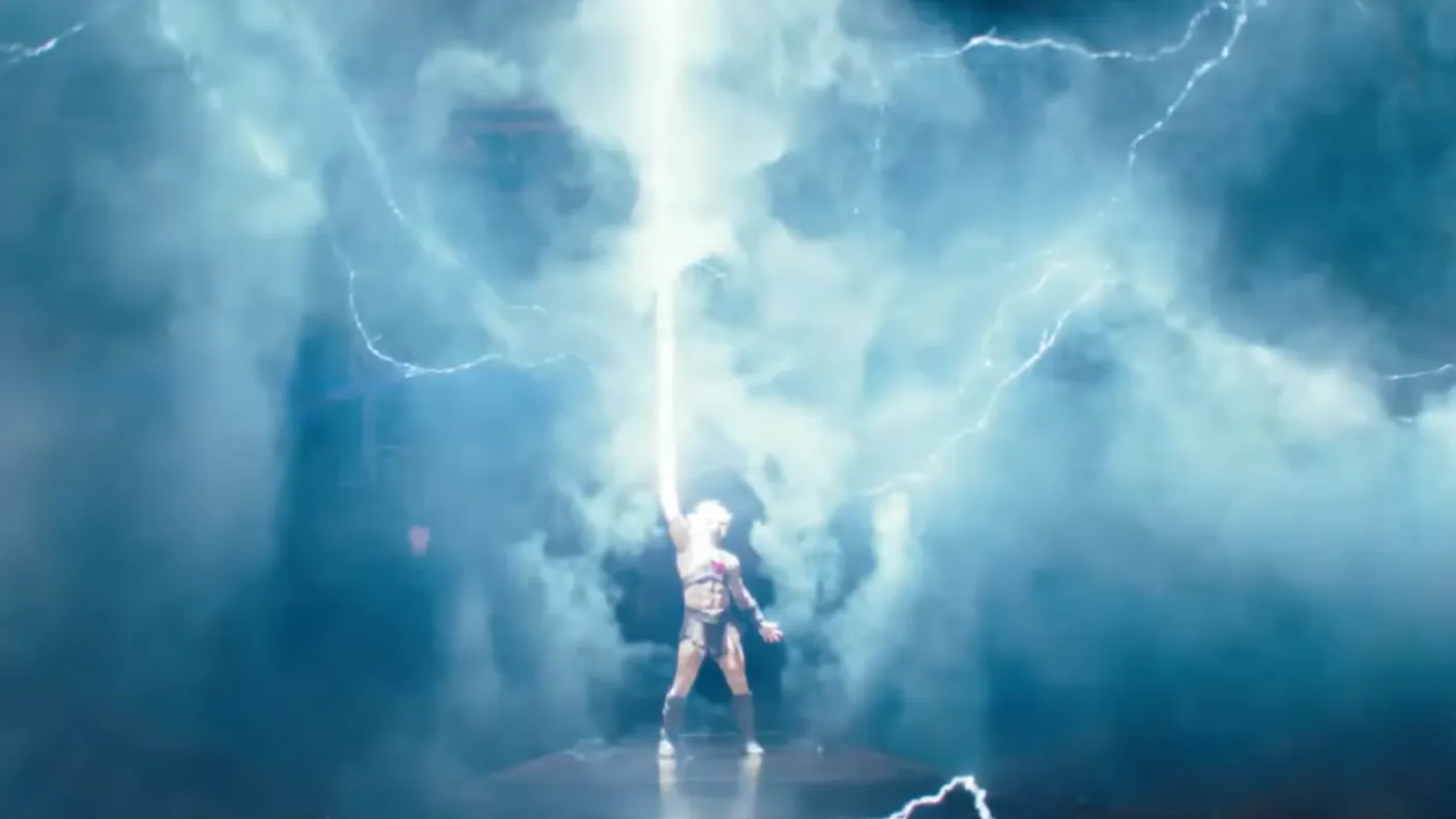 Nicholas Galitzine luchará contra Skeletor como el nuevo He-Man: revela que Alexis Sánchez es su héroe. (Foto: captura)