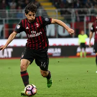 "Estábamos en un avión y Mati Fernández nos avisó que se iba al Milan"