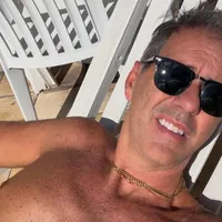 Trajo refuerzo fallido a la U, negoció con Felicevich y va por compra de club chileno