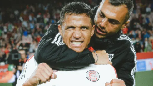 Alexis Sánchez puede quedarse un año más en Sevilla.