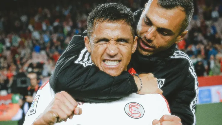 Alexis Sánchez puede quedarse un año más en Sevilla.