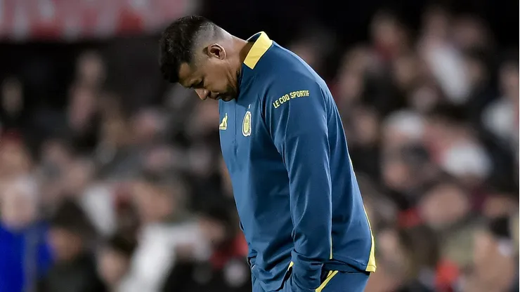 Jorge Almirón no va más en Rosario Central.