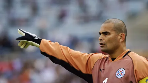 SEOGWIPO – JUNE 15: Jose Luis Chilavert of Paraguay during the Germany v Paraguay, World Cup Second Round match played at the Seogwipo-Jeju World Cup Stadium in Seogwipo, South Korea on June 15, 2002. (Photo by Shaun Botterill/Getty Images)