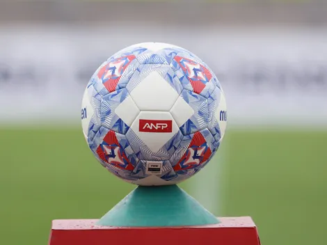 Nuevo culebrón: DT griego lleva a la FIFA a ex club de Jaime Valdés