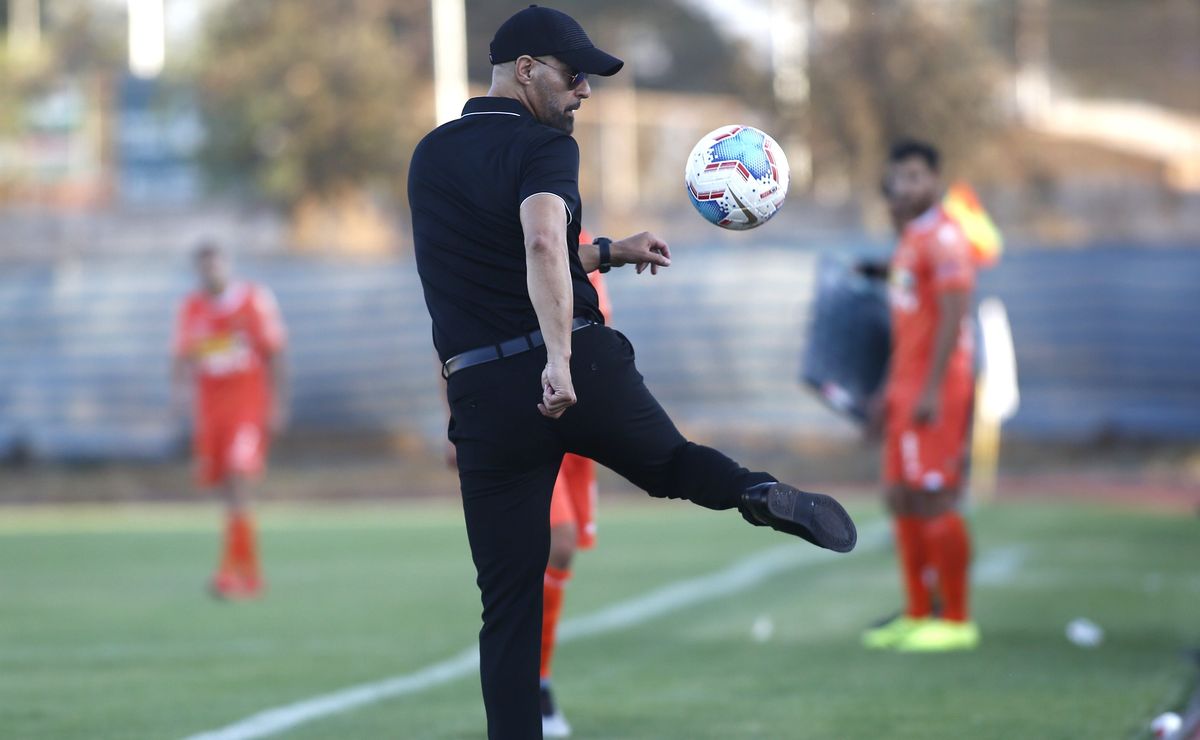 El Fantasma Figueroa le pega al súper Colo Colo de Fernando Ortiz: “Se le exige jugar bien”