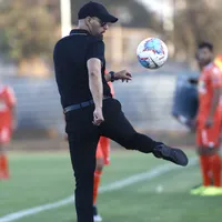 El Fantasma Figueroa le pega al súper Colo Colo de Fernando Ortiz