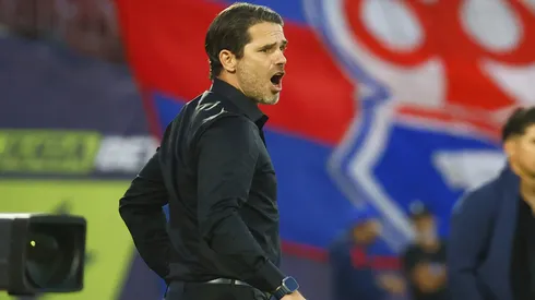 Fernando Gago puede traer tres refuerzos a mitad de temporada