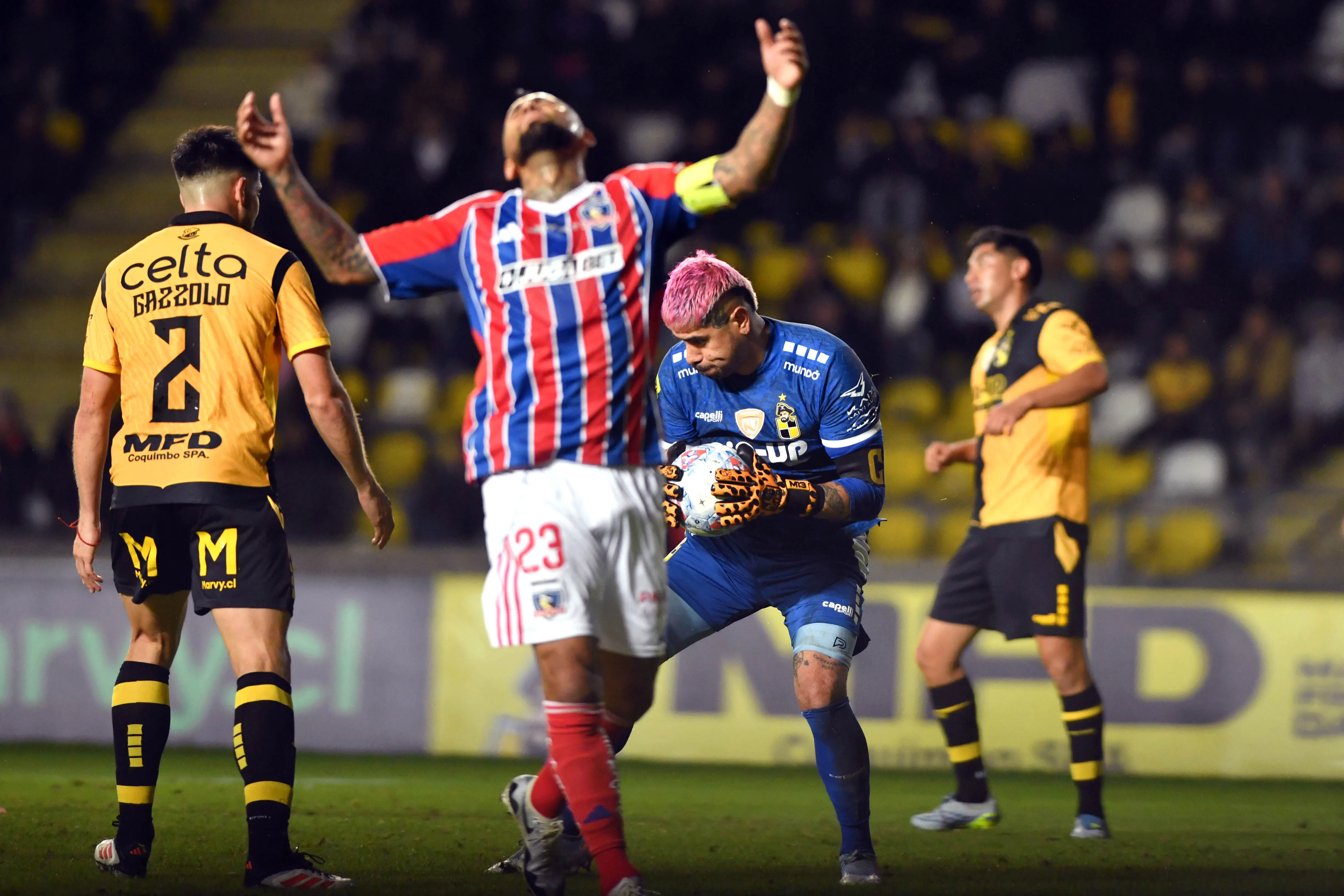 Colo Colo necesita un revés de Coquimbo Unido para seguir vivo en la Copa de la Liga. Foto: Photosport.