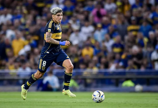 Carlos Palacios en un año y medio ha sido incapaz de destacar del todo en Boca Juniors. | Foto: Getty Images.
