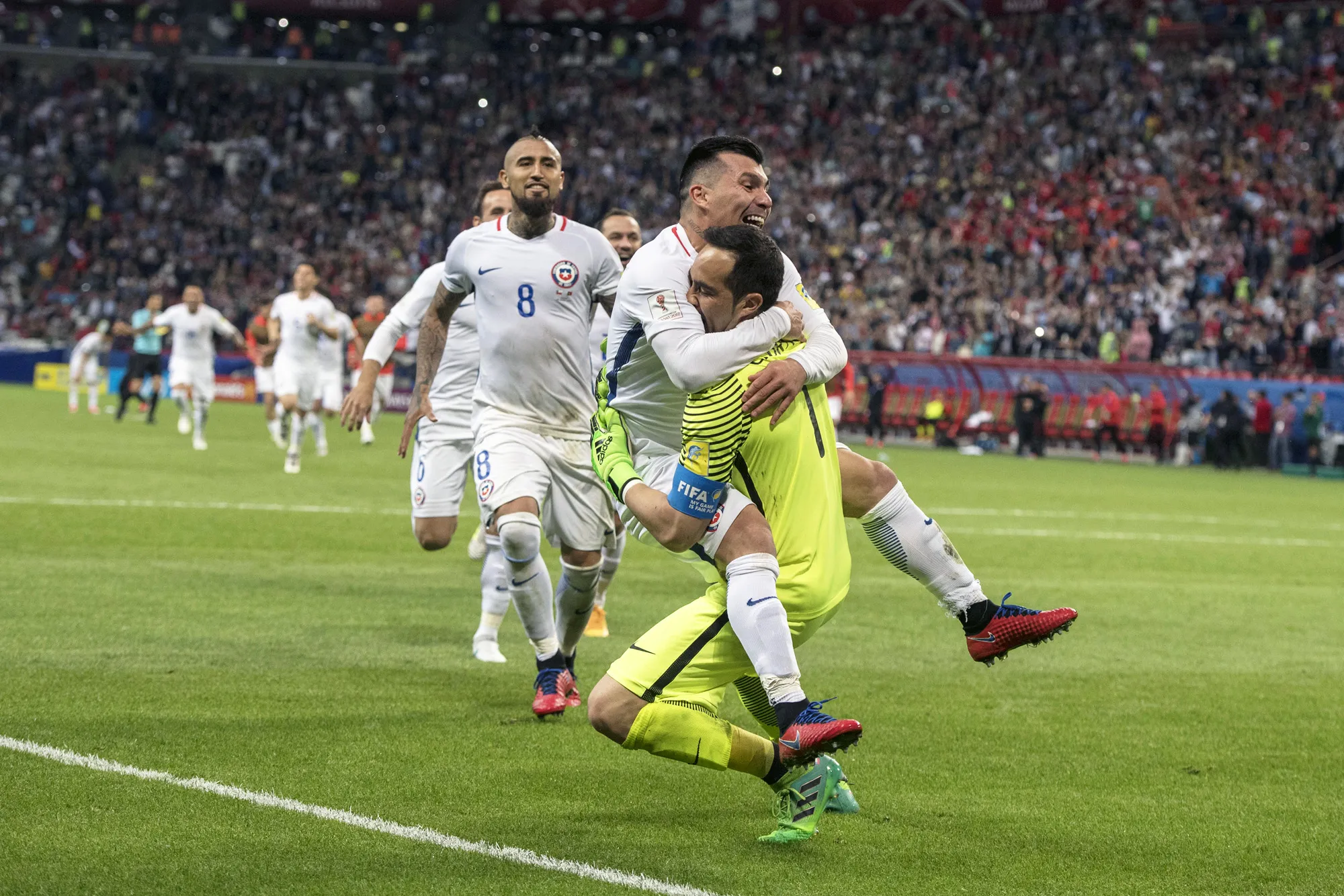 El homenaje para Bravo es de la ANFP y no de la Federación Portuguesa.