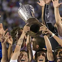 Le remontó un título increíble a Colo Colo y ahora negocia con Boca