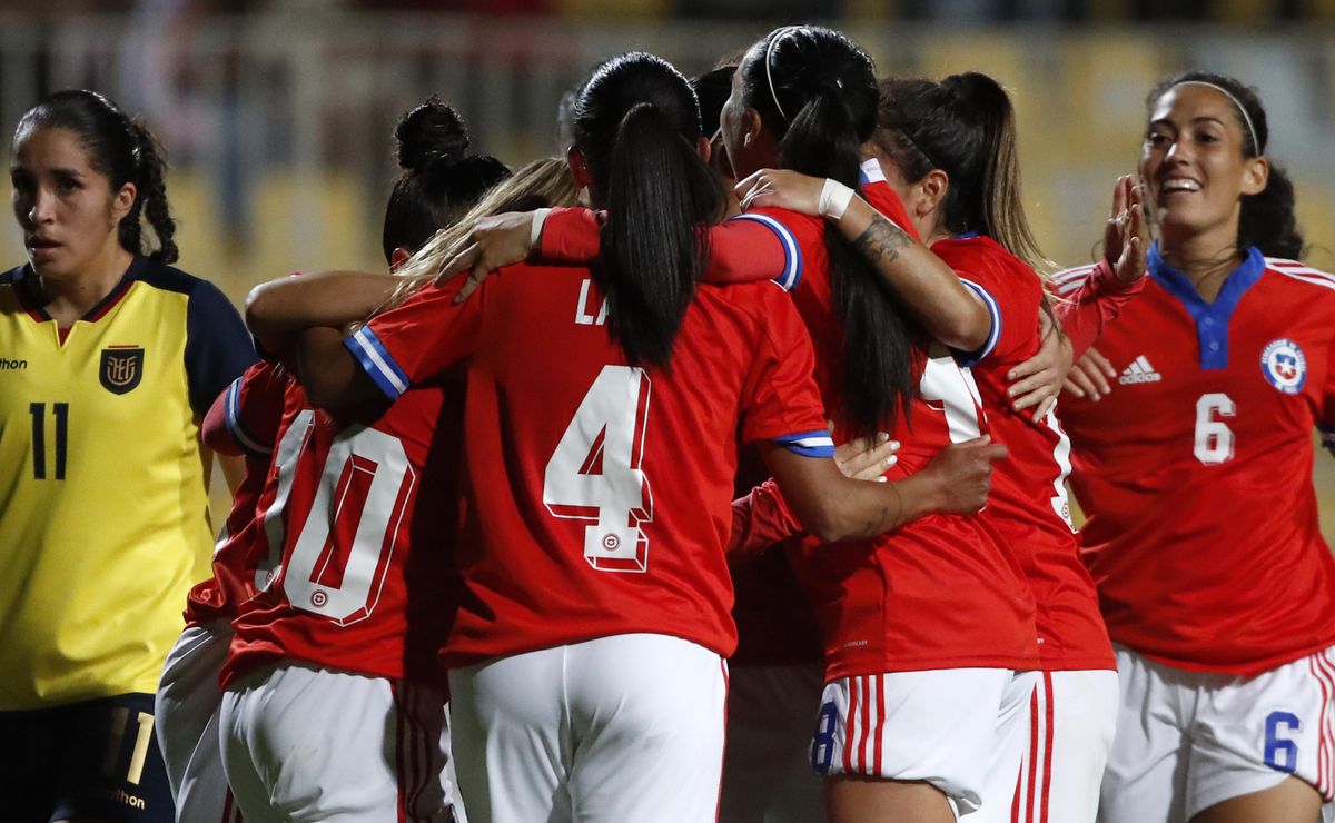 Minuto a minuto: Chile busca “seis puntos” ante Ecuador para meterse en el repechaje al Mundial Femenino