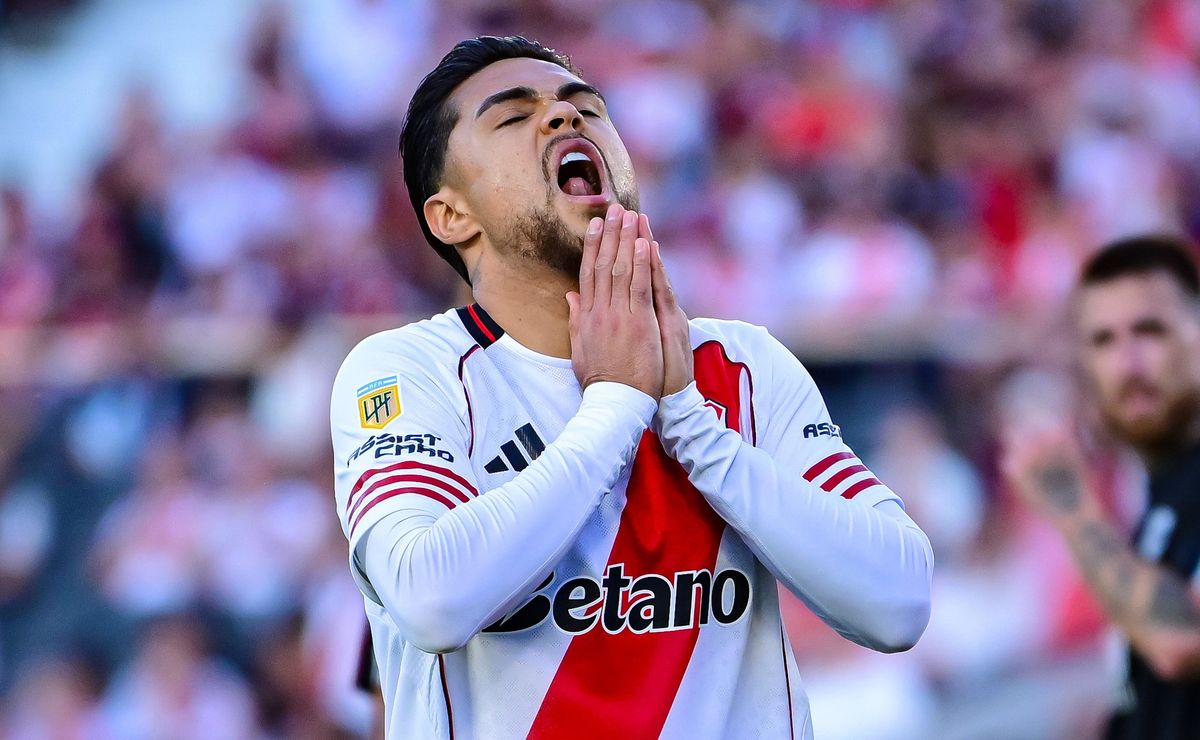 Presidente de River Plate anuncia un infierno para Paulo Díaz si no se marcha del club