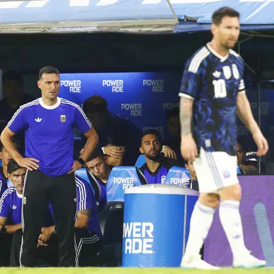 Scaloni avisa que puede hacer cambios de última hora en la nómina