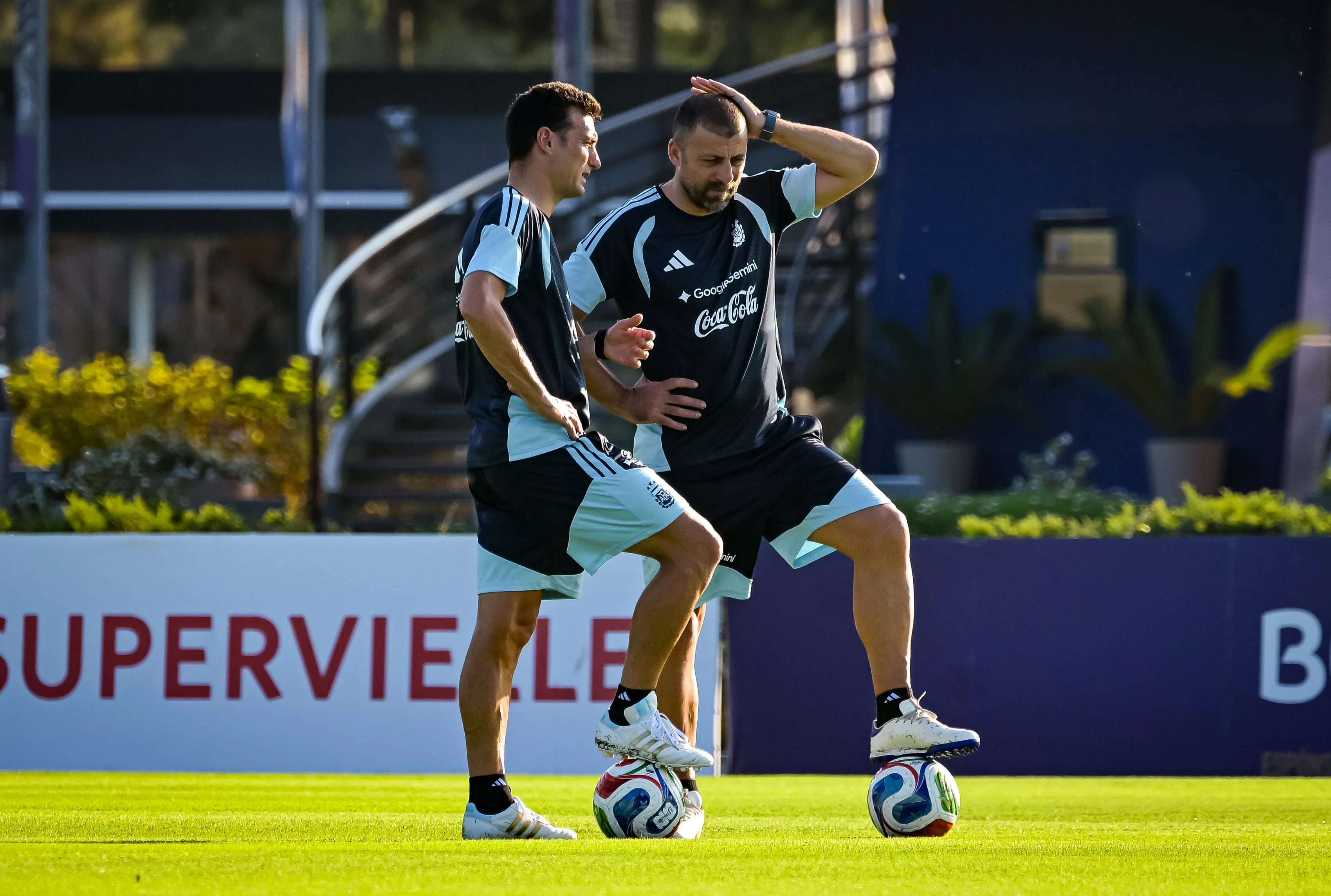 Lionel Scaloni prepara a su equipo para el Mundial. (Photo by Marcelo Endelli/Getty Images)
