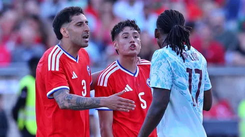 Iván Román se fue expulsado tras una tonta pelea con Rafael Leao.