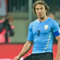 “¿Cuatro o cinco?”: Diego Lugano suma una nueva estrella para Uruguay