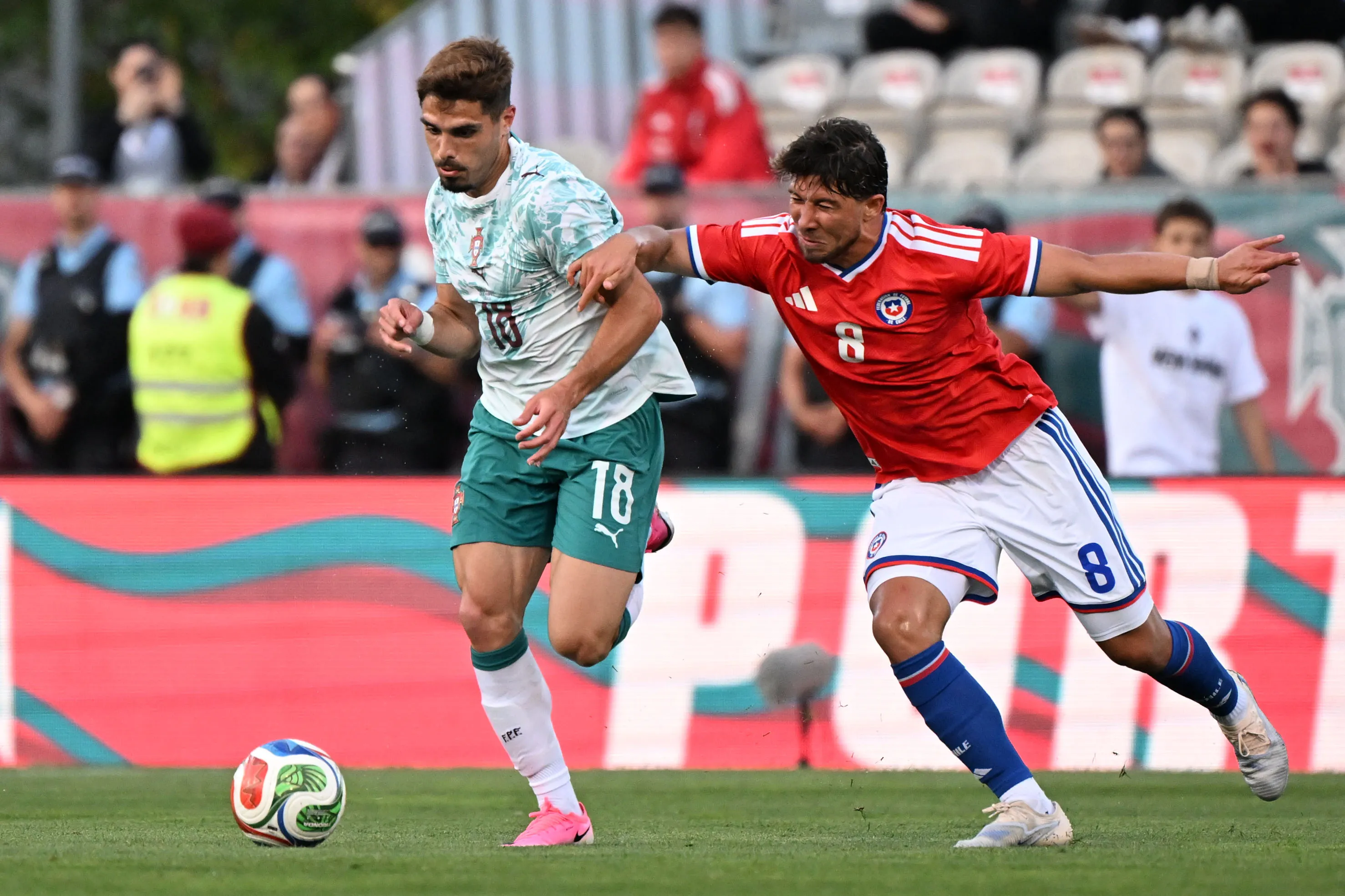 La selección chilena fue ampliamente superada por Portugal en este amistoso internacional. | Foto: Photosport.