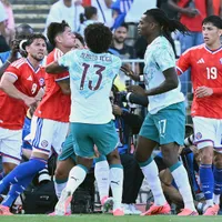 Exdefensa de La Roja reacciona a la bullada expulsión de Román