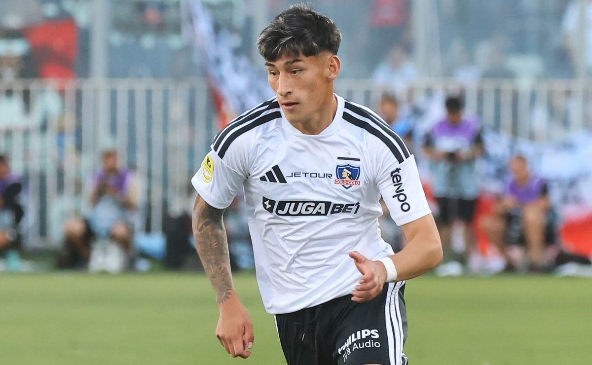 Colo Colo confirma inédita formación contra Huachipato en la Copa de la Liga