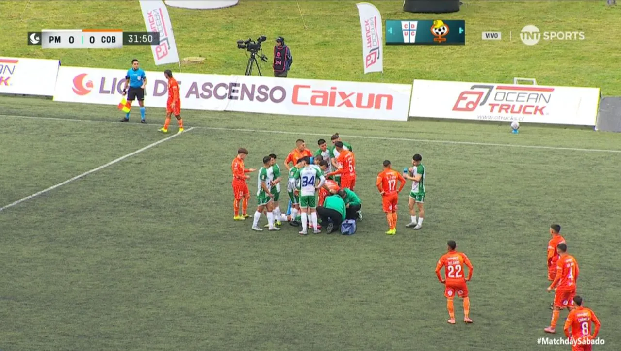 Cundió la preocupación rápido en el Chinquihue. (Captura TNT Sports).