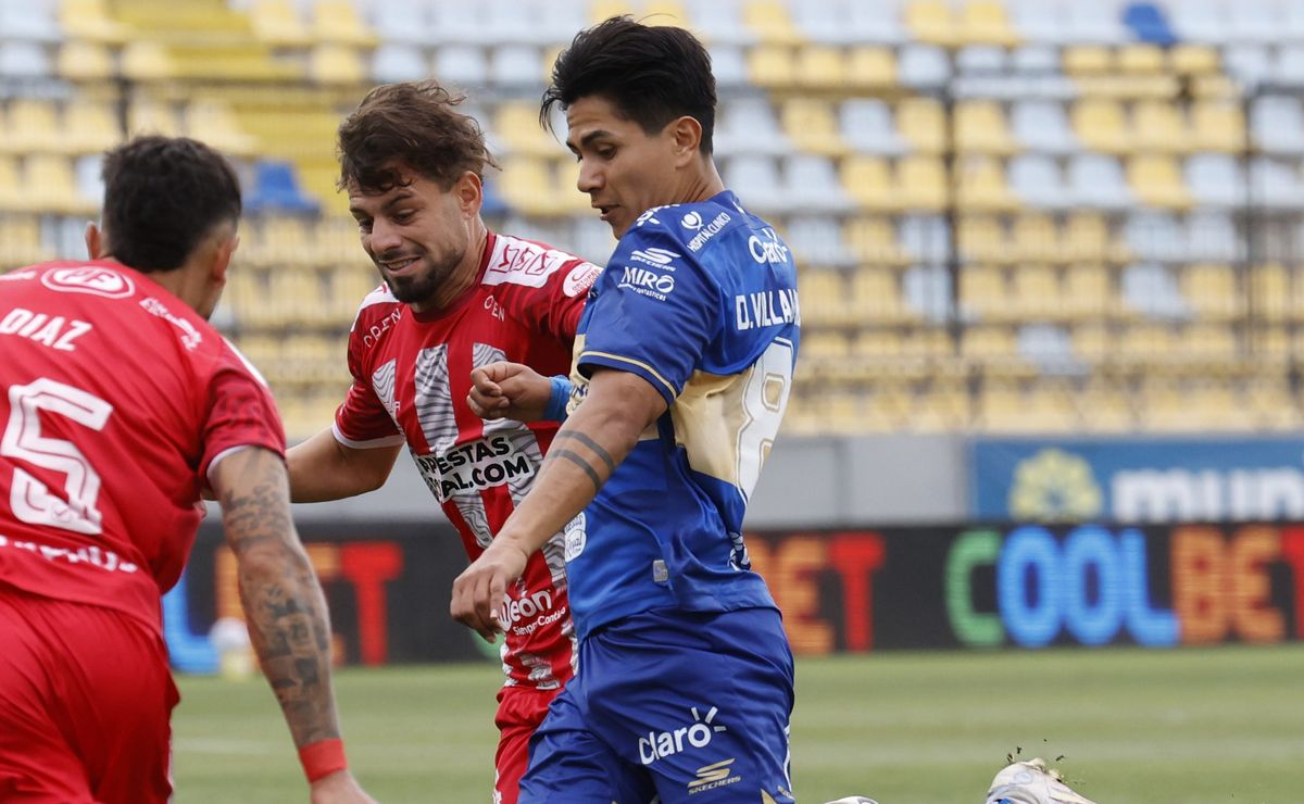 Dieter Villalpando sacude a Everton: polémico accidente de tránsito complica su futuro