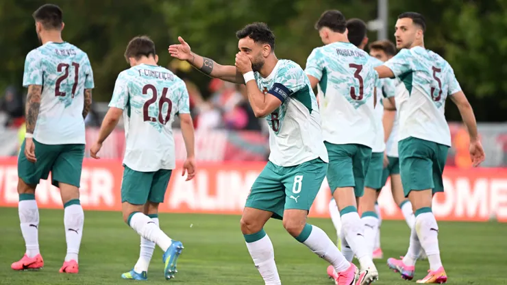 Portugal le ganó con claridad a Chile.