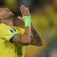Neymar le entrega la peor noticia posible a Brasil en el Mundial