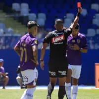 Un árbitro chileno en el partido inaugural del Mundial