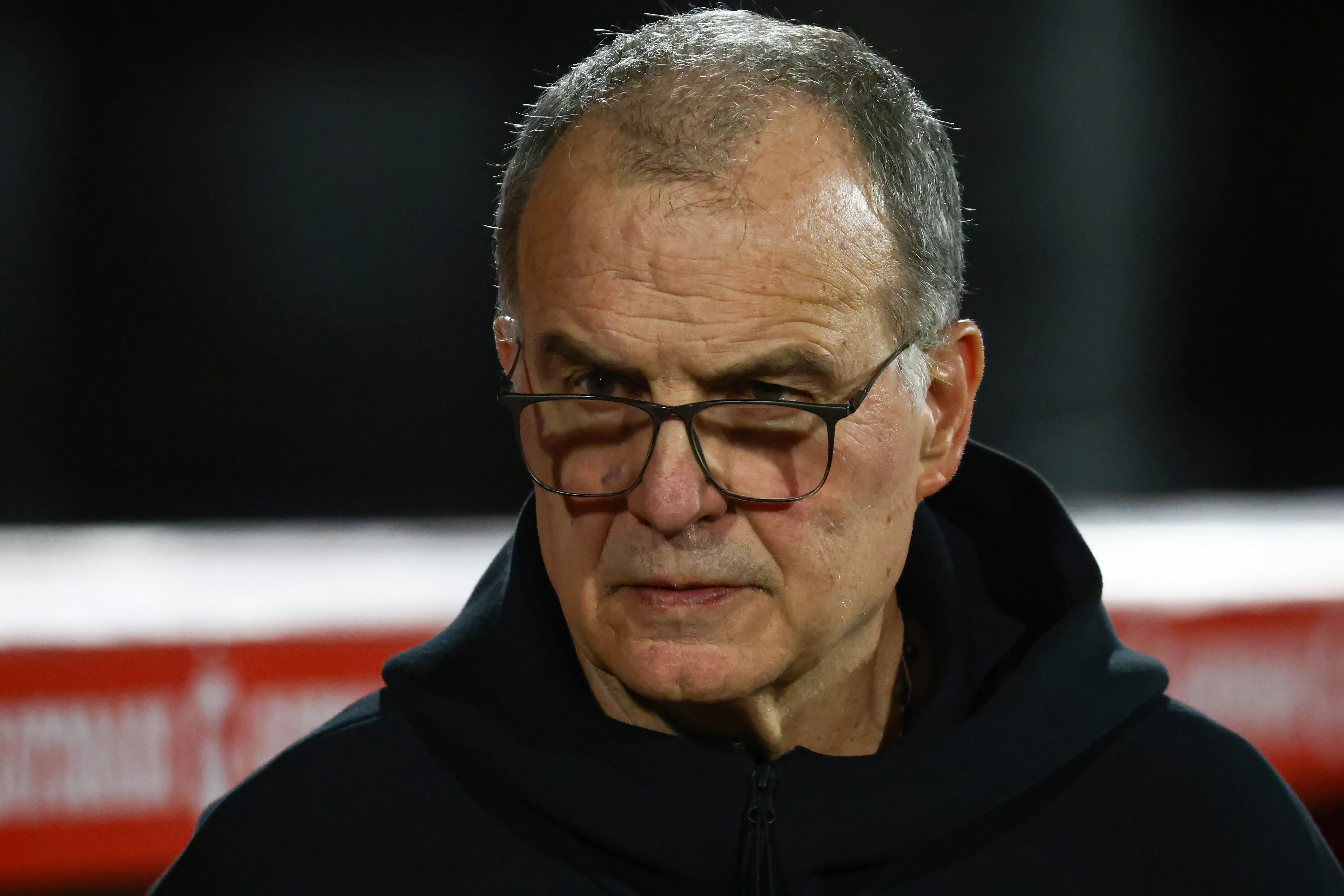 Marcelo Bielsa visó el viaje de Ronald Araujo a España. (Marcelo Hernandez/Getty Images).