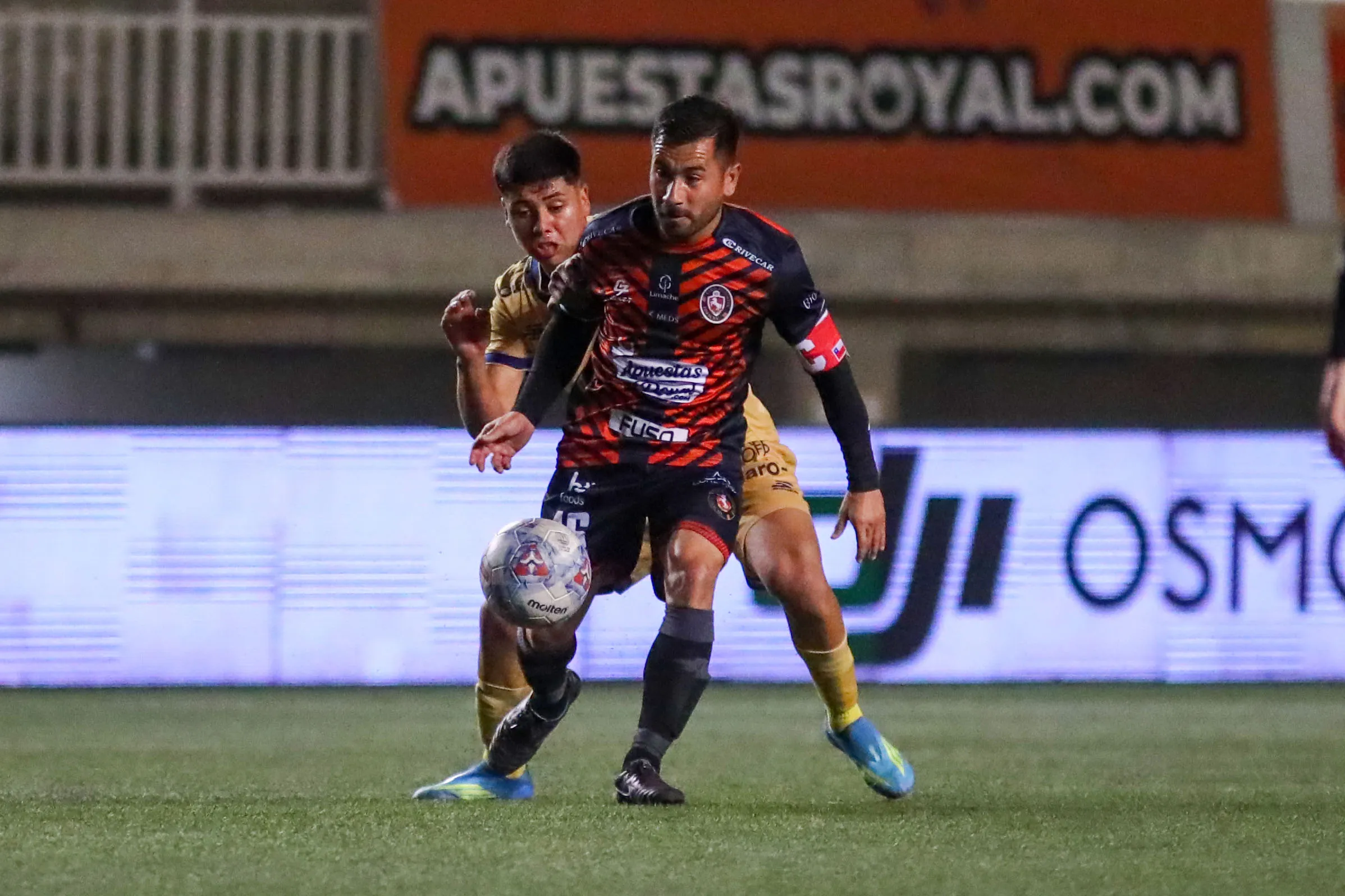El nombre de Jean Meneses sigue rondando a Colo Colo. Foto: Manuel Lema/Photosport