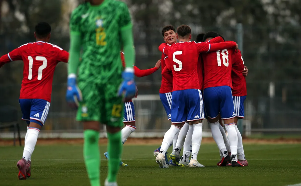 Sub 20 de Chile vence a Brasil con Villarroel y Flores Sub 20 de Chile vence a Brasil con Villarroel y Flores