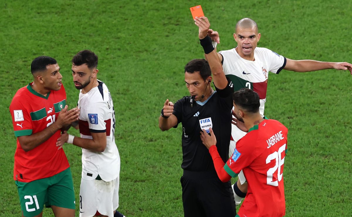 El Var con más poder y cambios en los saques: las nuevas reglas que debutan en el Mundial