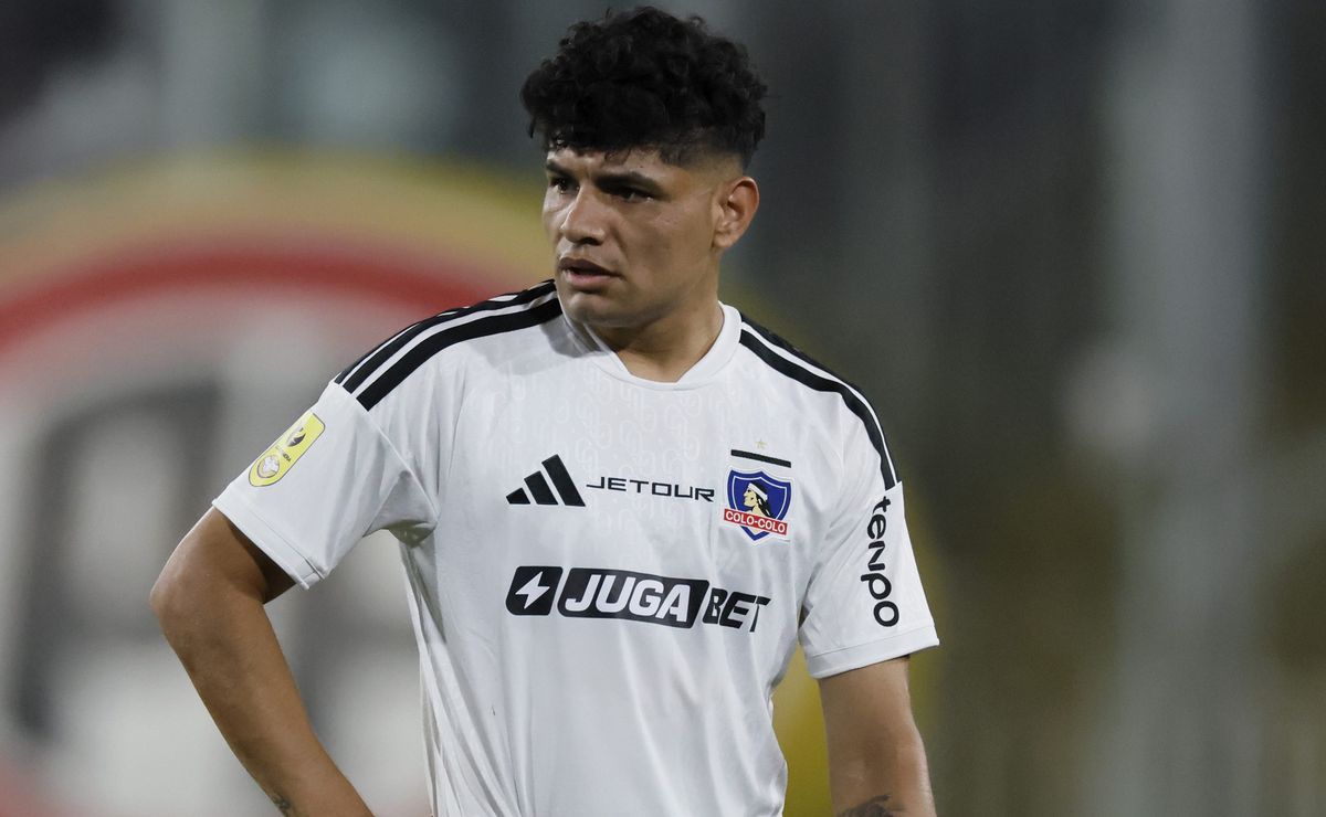 Claudio Aquino sigue sufriendo por su lesión y se pierde otro partido con Colo Colo