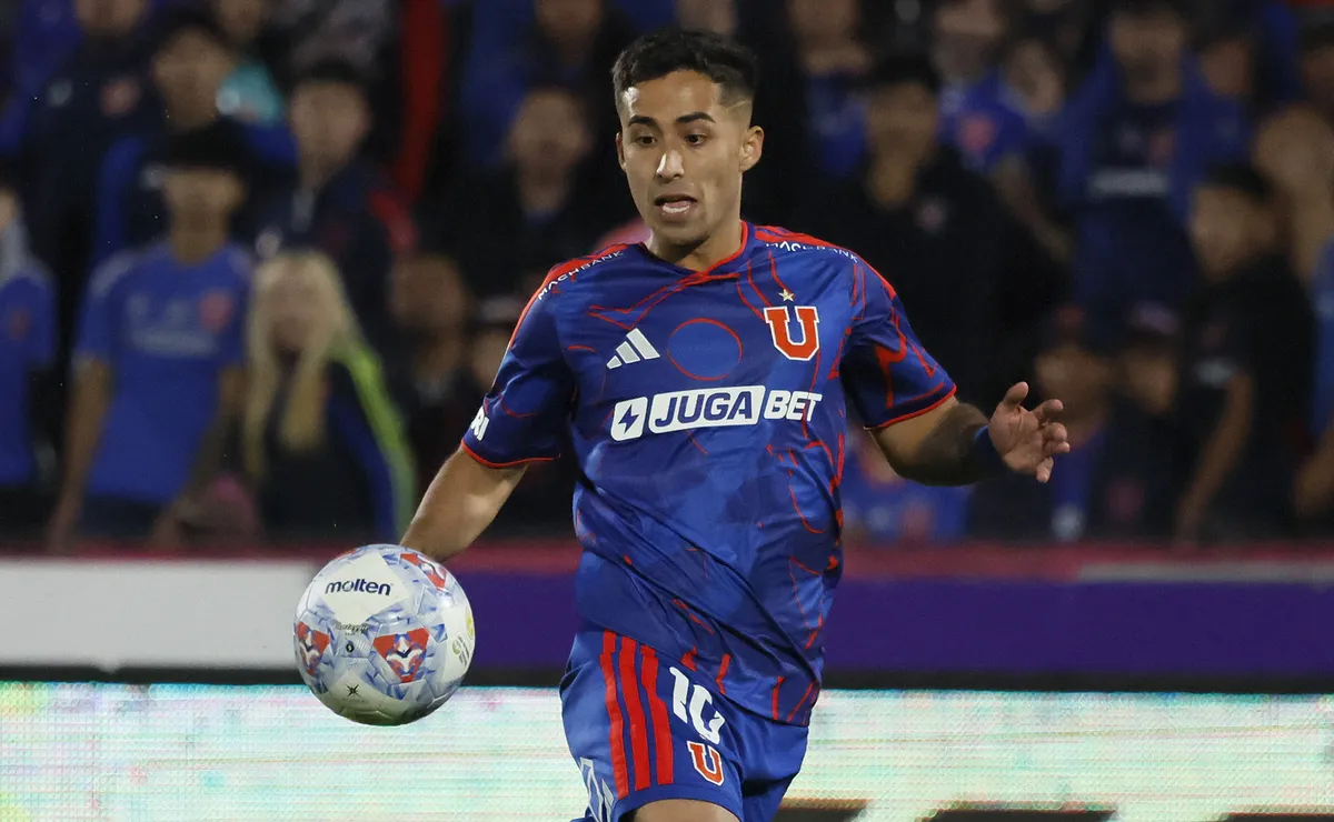 Edu Vargas reconoce y lamenta el mal momento de Lucas Assadi en U de Chile: “No sé qué le pasa”