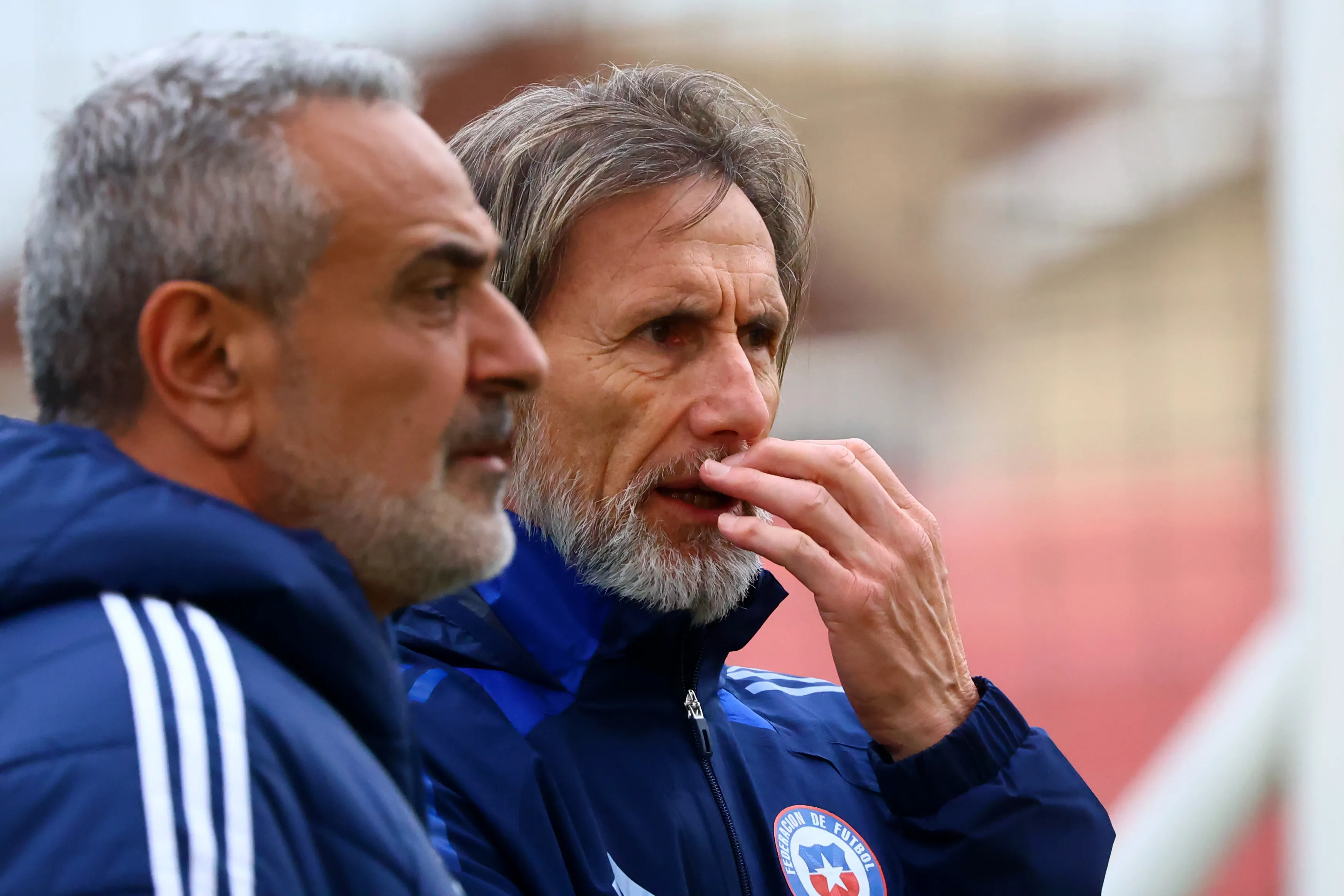 Ricardo Gareca se fue de Chile hace un año y mira de lejos a un equipo que renace con jugadores a los que no consideró. Foto: Photosport.