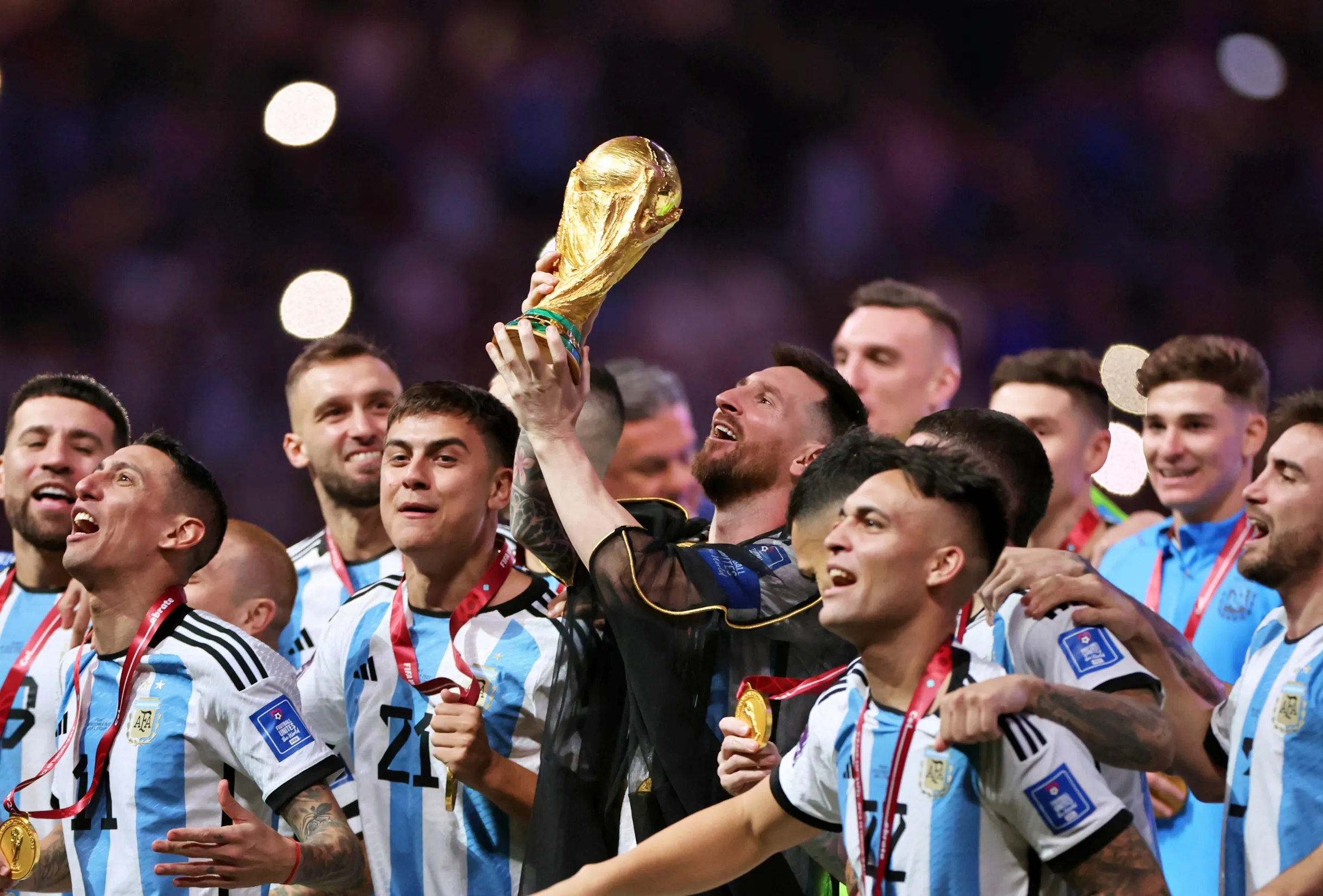 Argentina defenderá su título de Qatar 2022 en este Mundial 2026 de Estados Unidos, México y Canadá. | Foto: Getty Images.