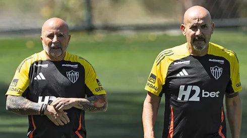 Jorge Sampaoli continúa con el polémico Pablo Fernández como escudero.