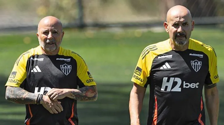 Jorge Sampaoli continúa con el polémico Pablo Fernández como escudero.