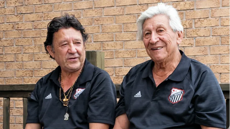 Carlos Rivas y a su lado, su icónico suegro arquero mundialista Adán Godoy (QEPD).