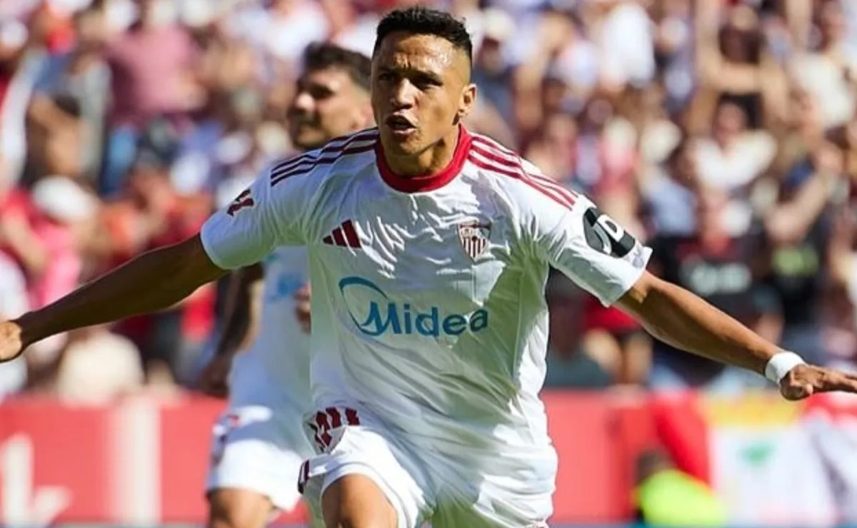 Alexis Sánchez se queda en Sevilla: nuevo director deportivo confirma negociaciones y lo aleja de la U
